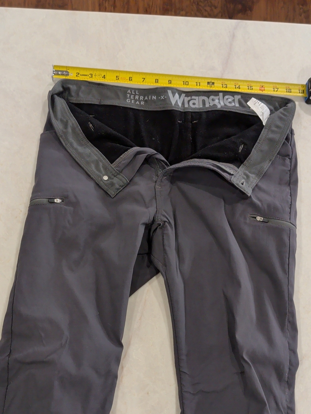 FWrangler Men’s All-Terrain Dark Gray Cargo Pants Fleece Lining, 34x30.